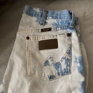 NWOT Bleached Wrangler Shorts